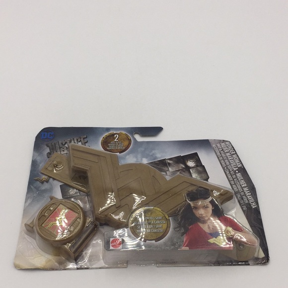 DC Justice League Wonder Woman Snap & Wear-It Hero Set Mattel New in Package - Picture 4 of 12